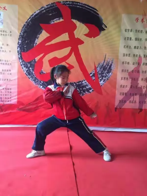 九游娱乐app下载-力争上游：锐意争胜赛场精彩的简单介绍