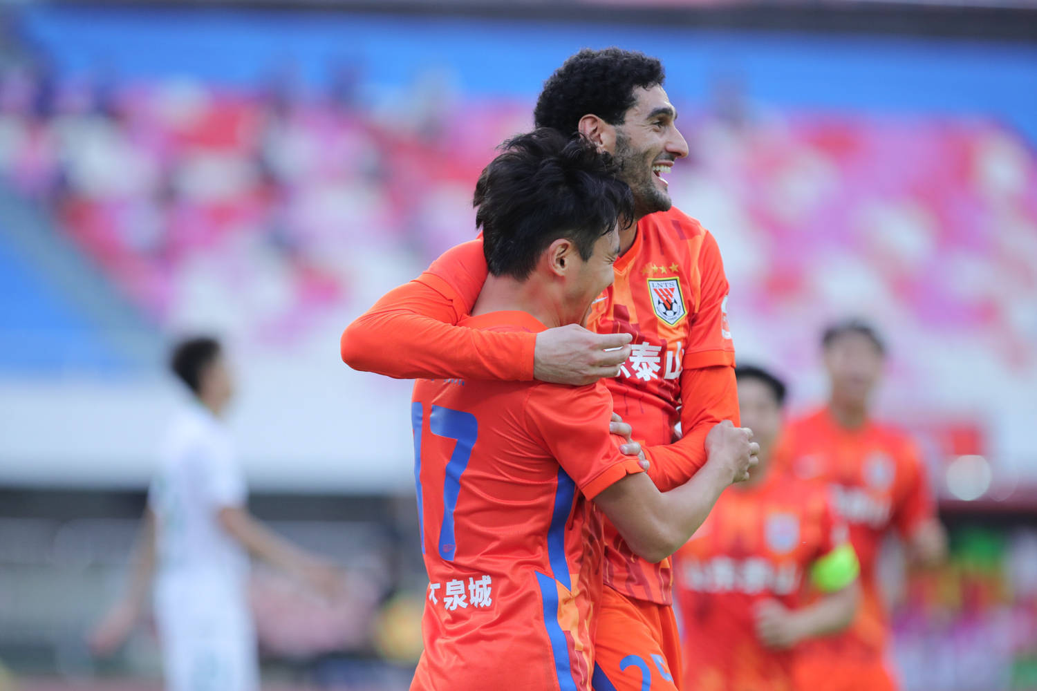 九游娱乐网站-包含辽宁宏运大胜大连人，继续保持不败的词条