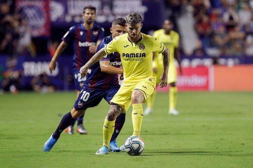 比利亚雷亚尔攻防俱佳，轻松击败对手的简单介绍