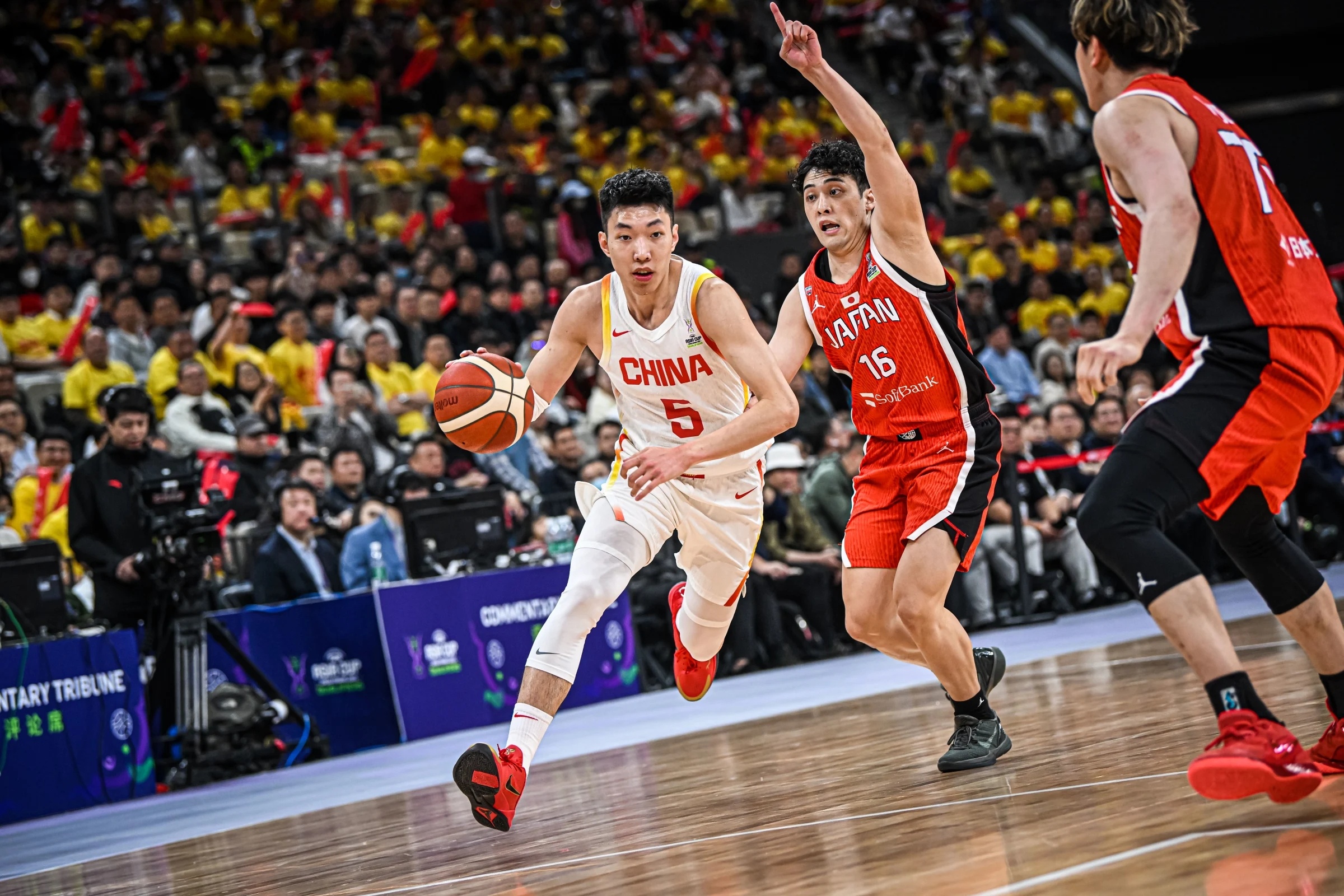 九游娱乐首页-国内男篮联赛迎来新一季，球迷热情高涨的简单介绍