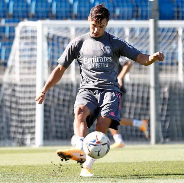 九游娱乐官方网站-比利时逆转丹麦,卡瓦哈尔带队取胜