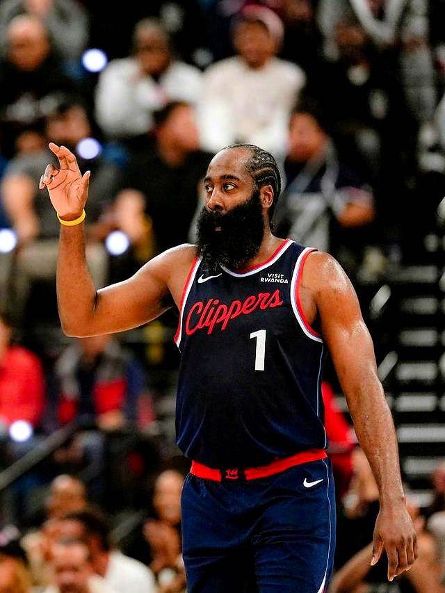 马刺险胜火箭,哈登点燃赛场 马刺险胜火箭,哈登点燃赛场