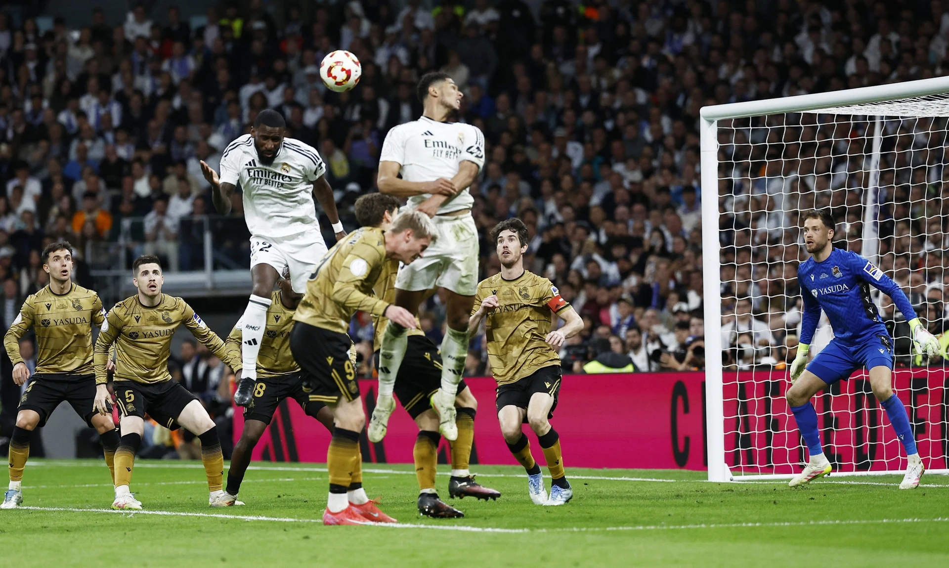 九游娱乐-法国鏖战马赛，奥亚尔萨瓦尔惊艳四座的简单介绍