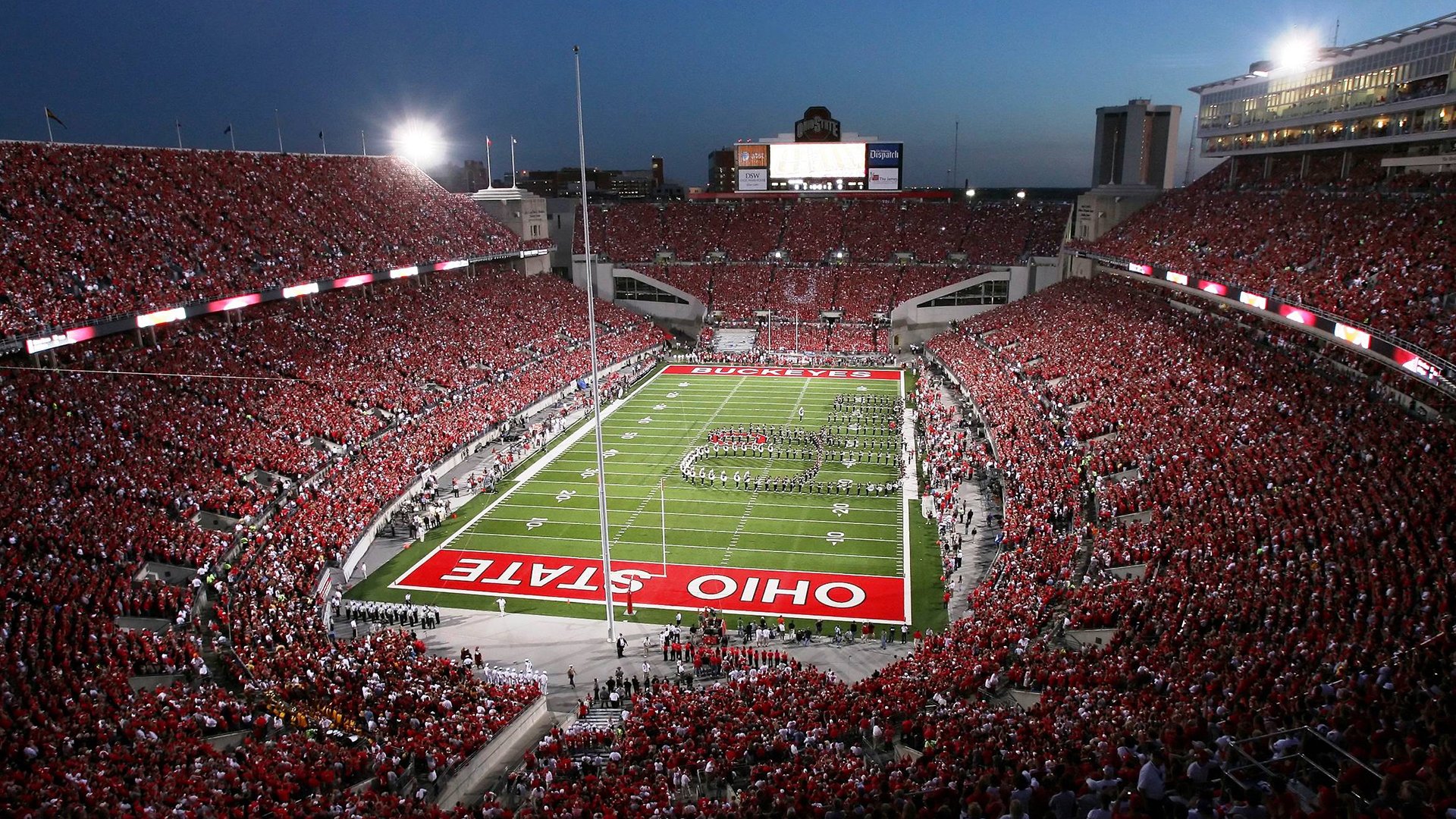 奥运周期关键战之夜，卢卡库压力下完成爆发