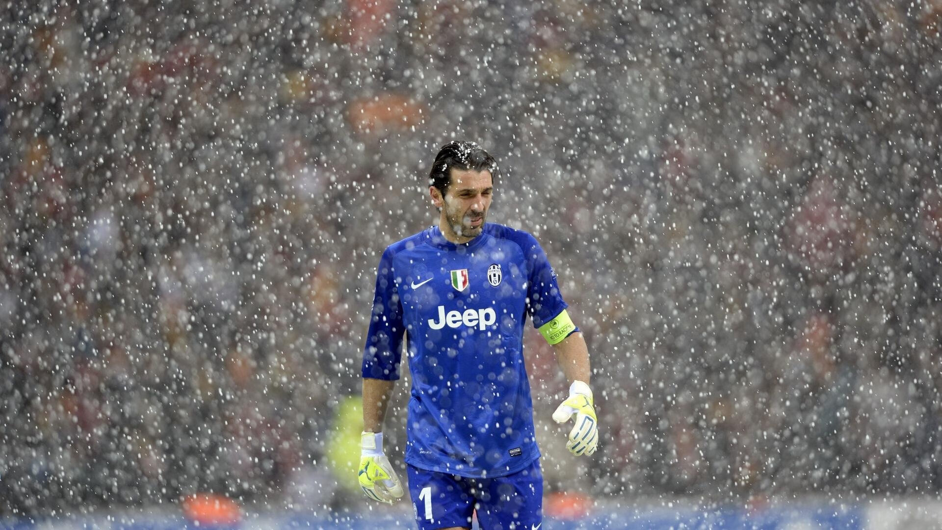 绿茵场上的勇士精神,意甲焦点战与浙江队的血性启示